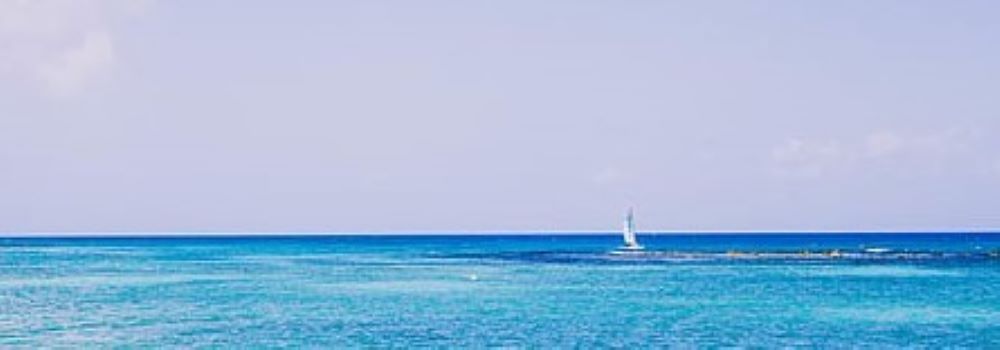 picture of caribbean sea in port antonio jamaica